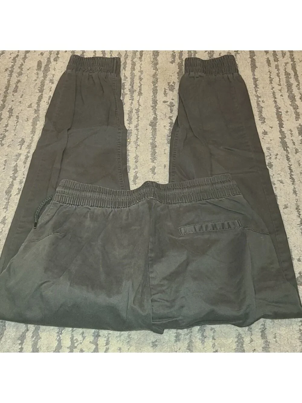 Seven sisters green cargo type joggers